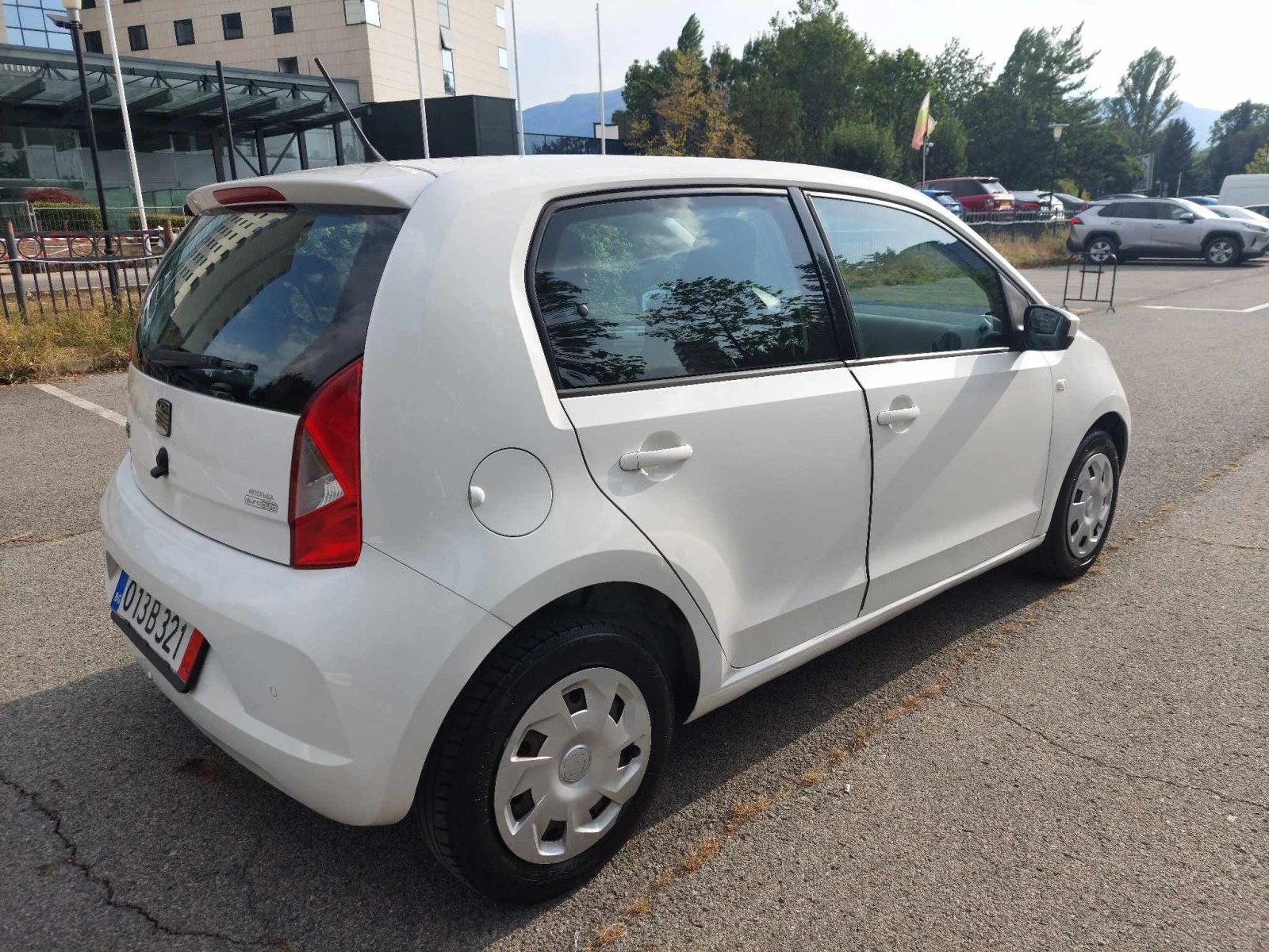 Seat Mii 1, 0i 60ps NAVI - изображение 4