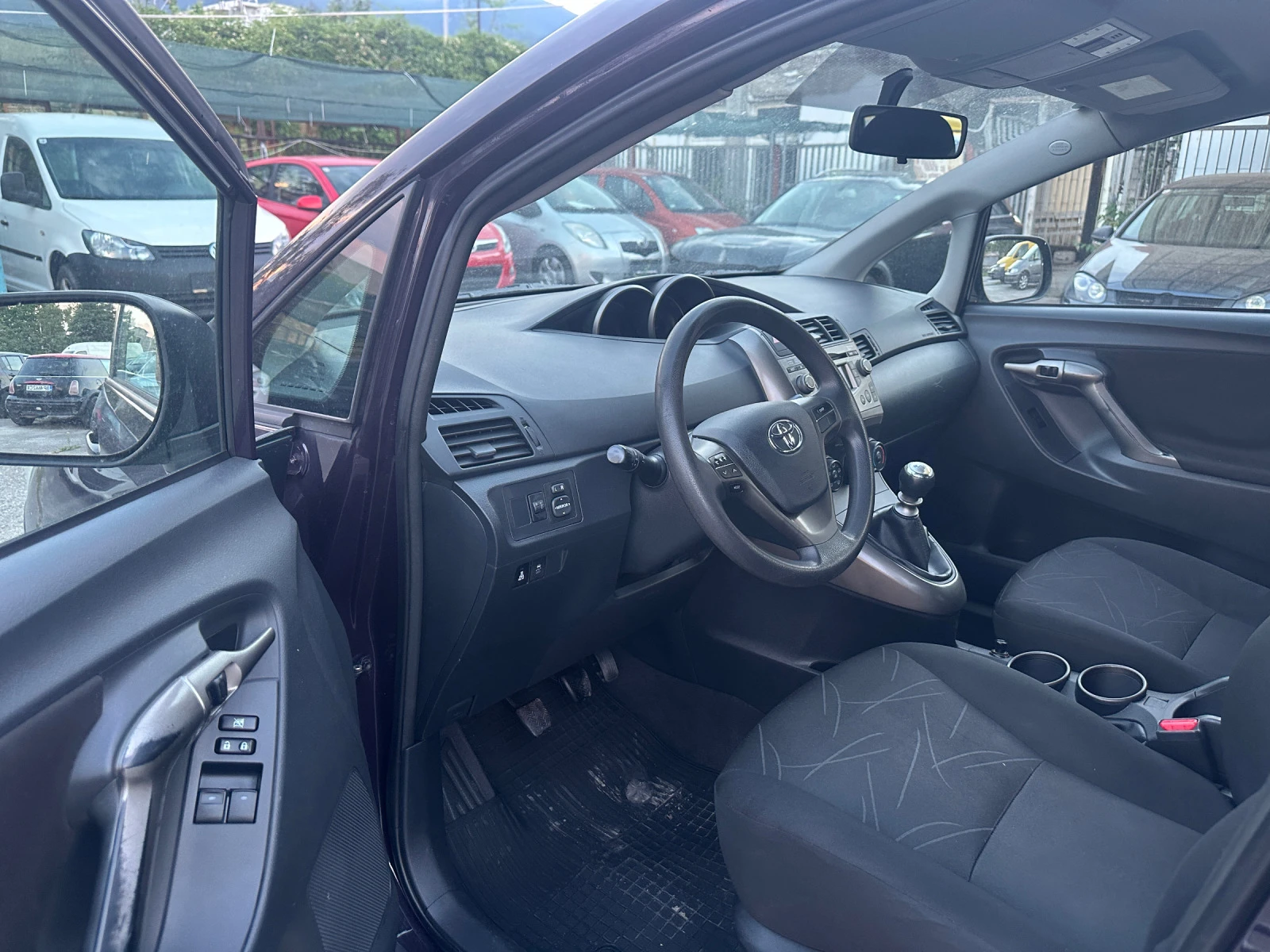 Toyota Verso 2.0D4D-126кс | Mobile.bg — изображение 11
