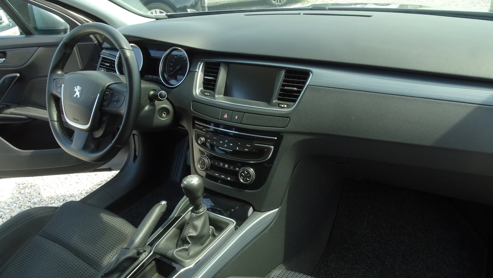 Peugeot 508 2.0E-HDI - изображение 8