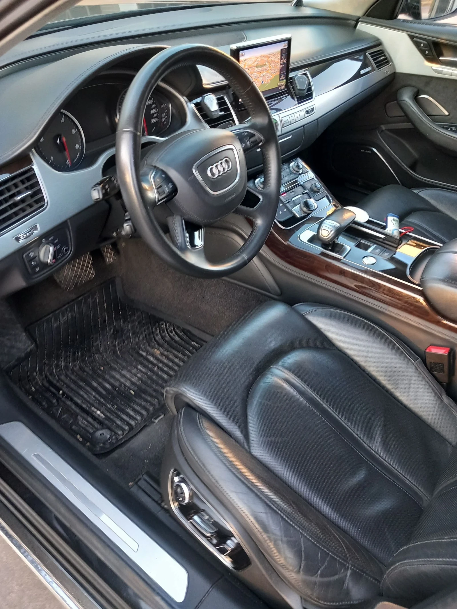 Audi A8 4.2 TDI - изображение 8