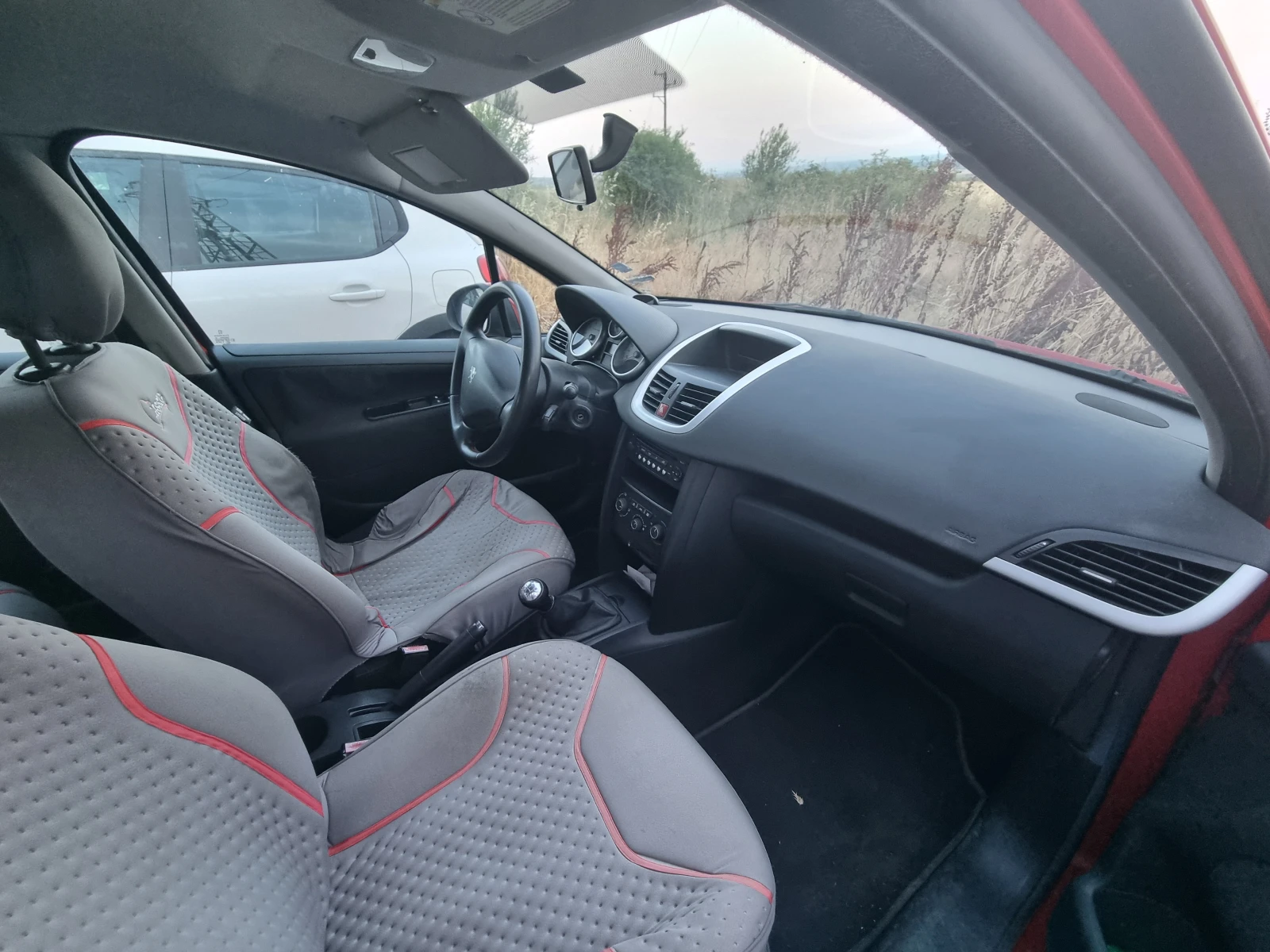 Peugeot 207  - изображение 6