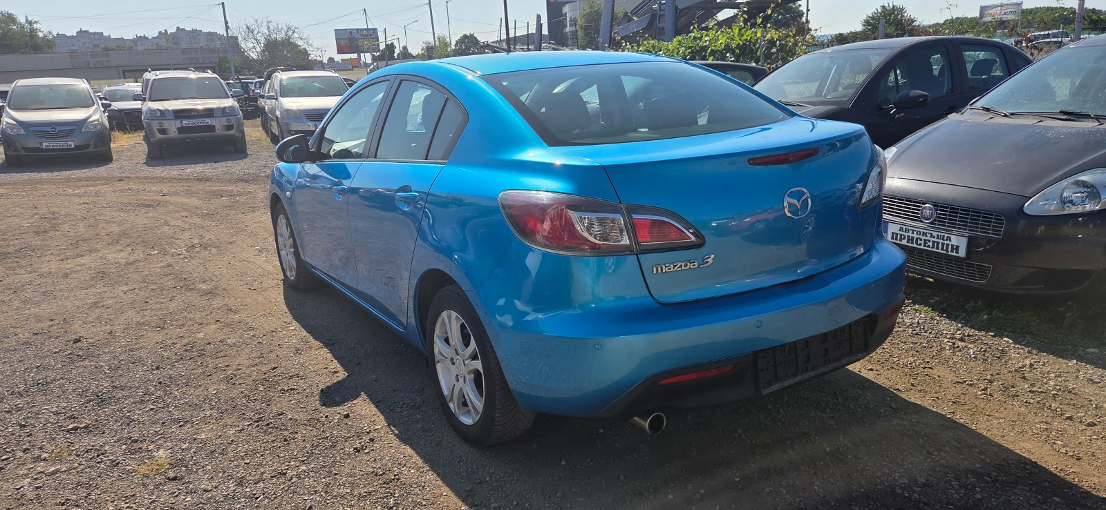 Mazda 3 АВТОМАТ СЕДАН - изображение 4