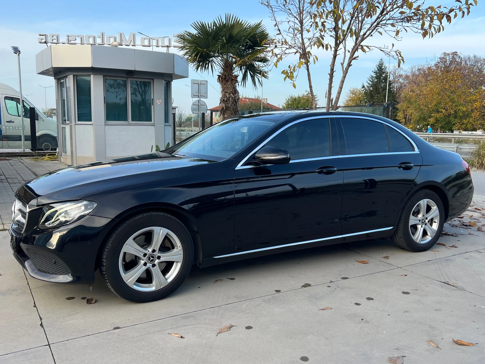 Mercedes-Benz E 220 d, 9G, AVANTGARDE, FULL SERVICE MERCEDES-KATO HOB! - изображение 7