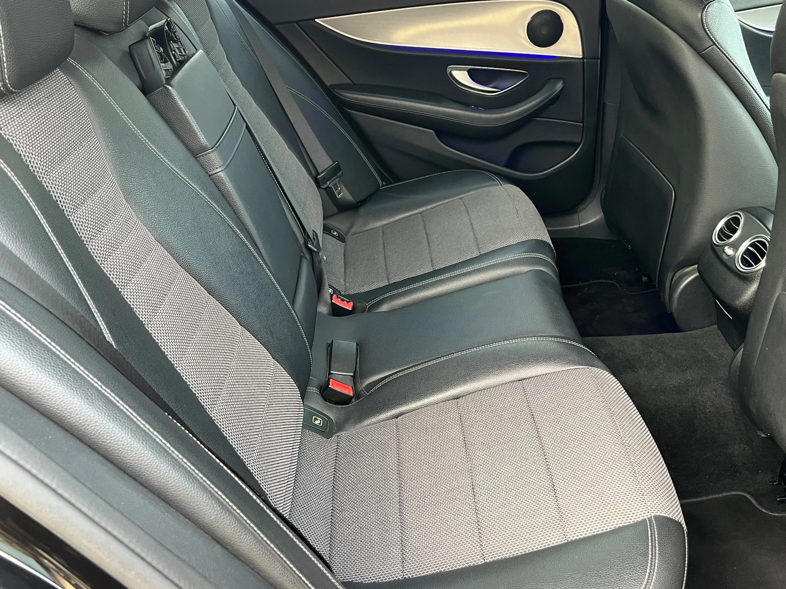 Mercedes-Benz E 220 d, 9G, AVANTGARDE, FULL SERVICE MERCEDES-KATO HOB! | Mobile.bg   17