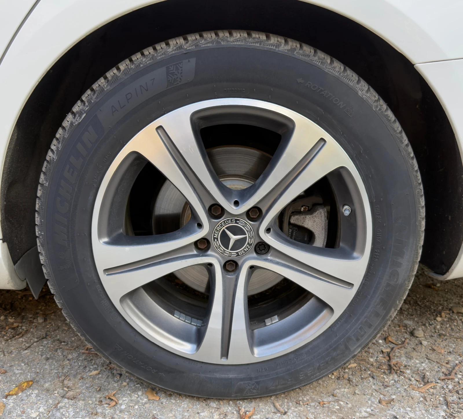 Mercedes-Benz E 220  - изображение 8