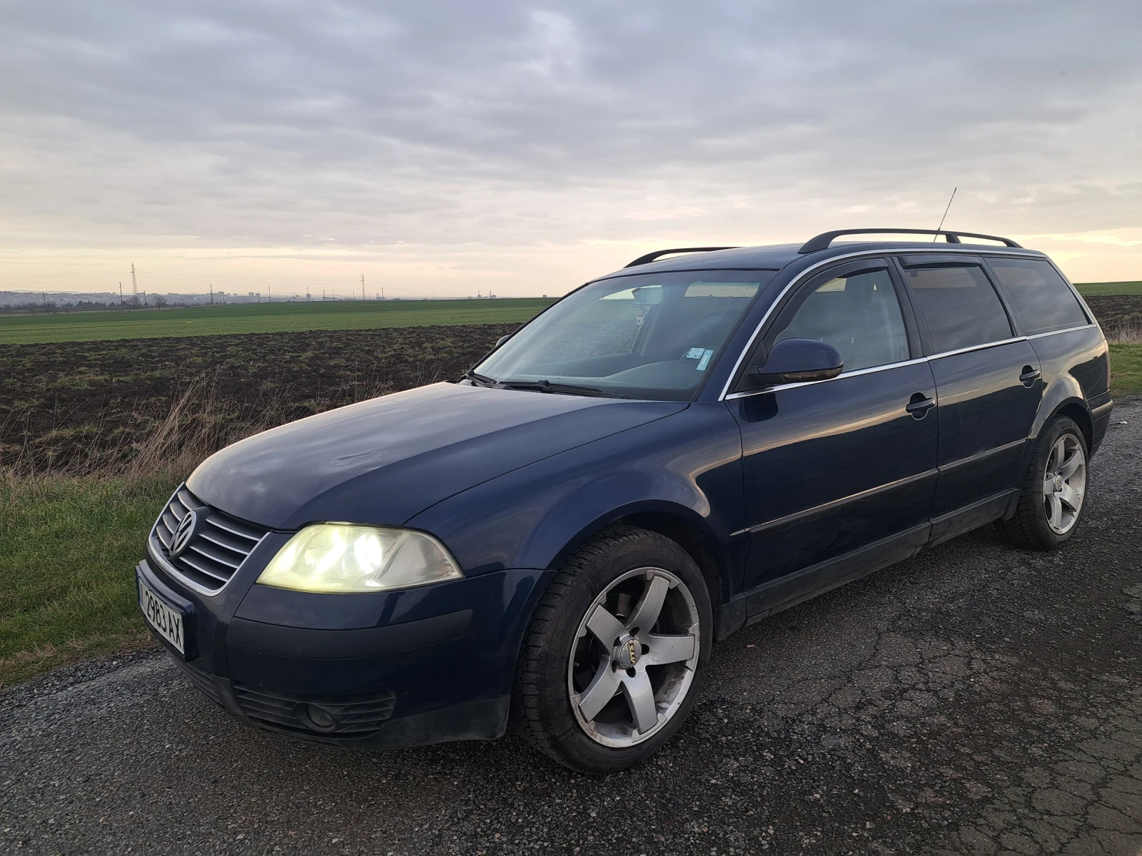 VW Passat 1.9 - изображение 8