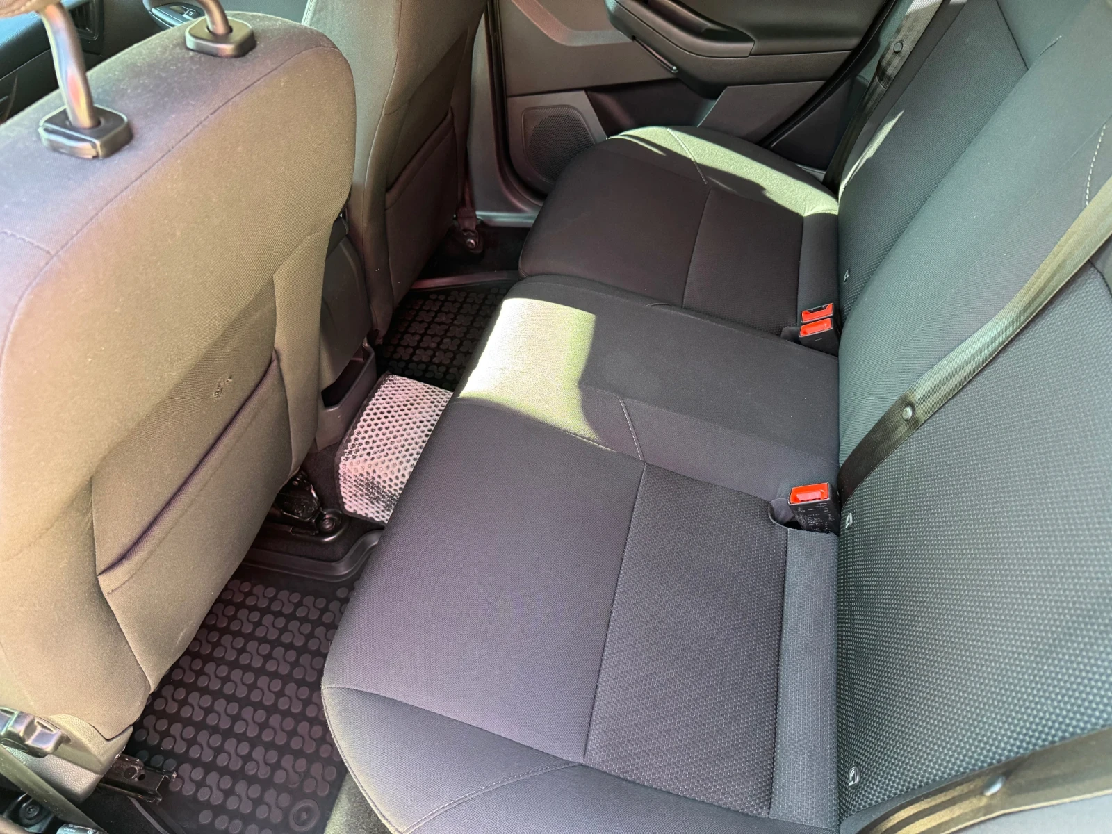 Ford Focus 1.5 | Mobile.bg � ����������� 10