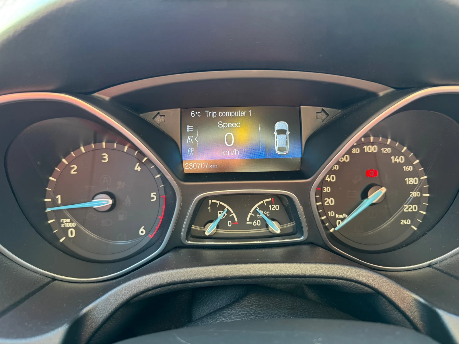 Ford Focus 1.5 | Mobile.bg � ����������� 8