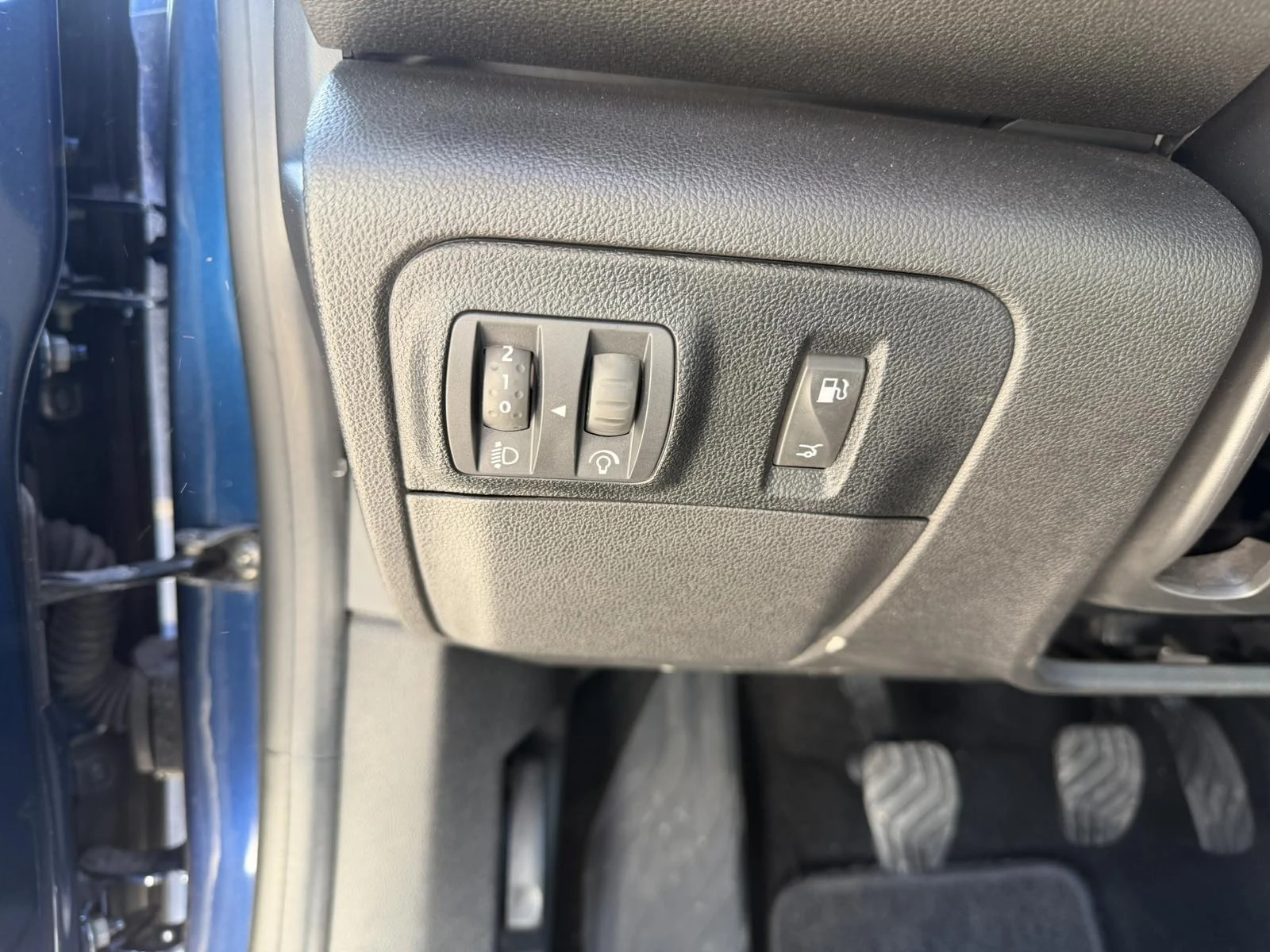 Renault Megane 1.3TCe Sedan 140k.c. | Mobile.bg � ����������� 16