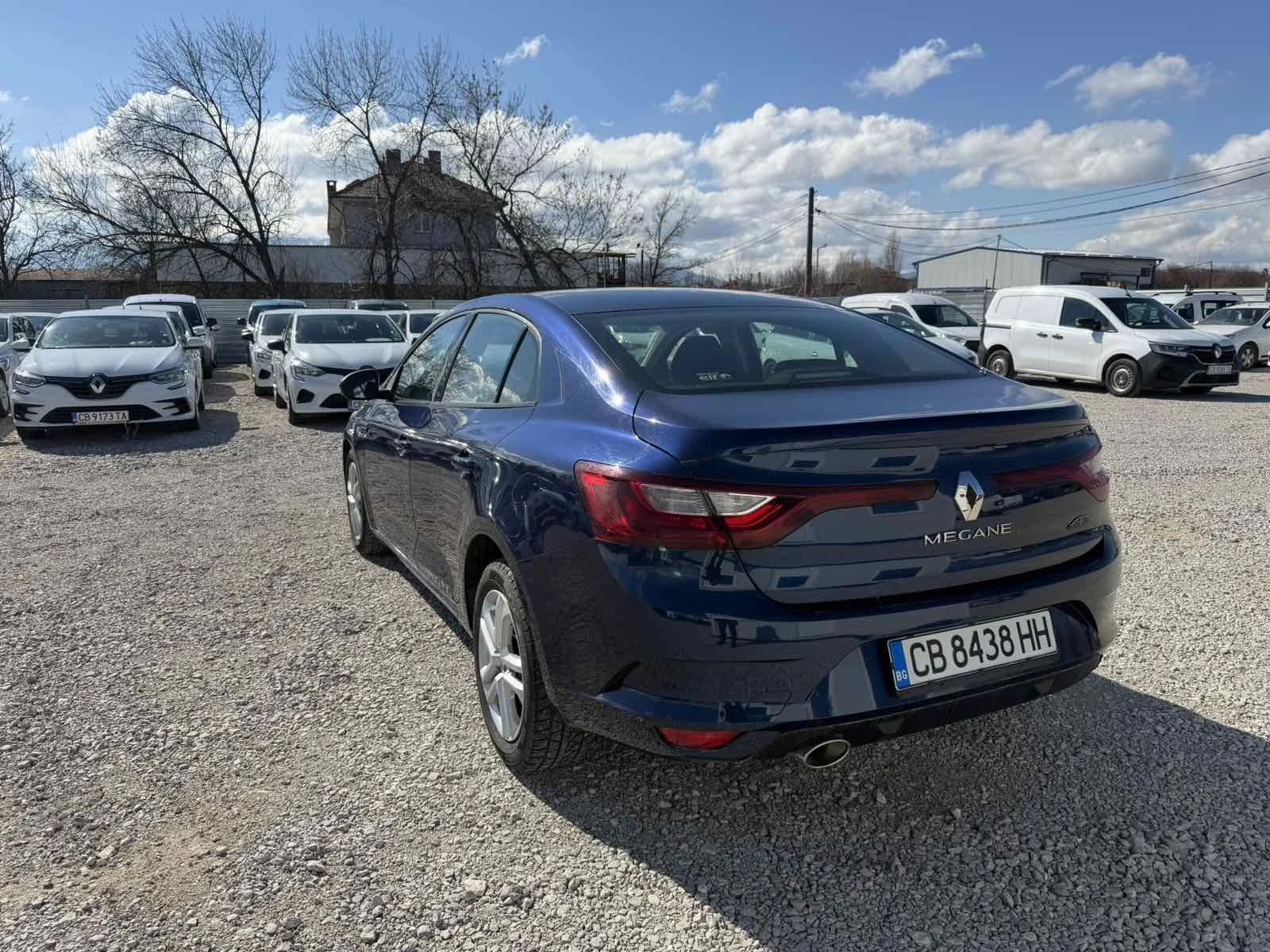 Renault Megane 1.3TCe Sedan 140k.c. - изображение 7