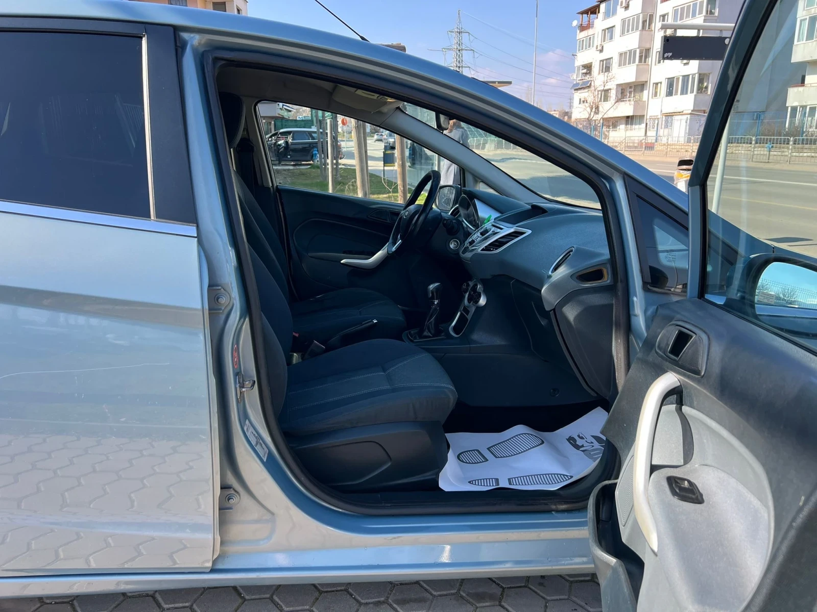 Ford Fiesta 1.4TDCi, снимка 10 - Автомобили и джипове - 53743258