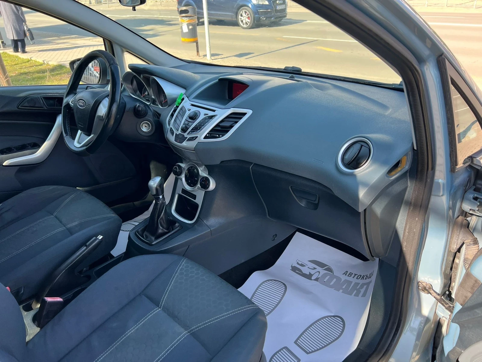 Ford Fiesta 1.4TDCi, снимка 9 - Автомобили и джипове - 53743258