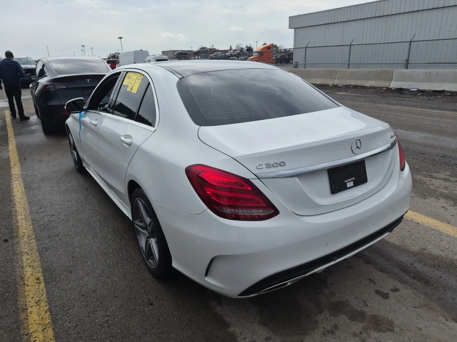 Mercedes-Benz C 300 * * CARFAX * * АВТО КРЕДИТ * * , снимка 4 - Автомобили и джипове - 54213382