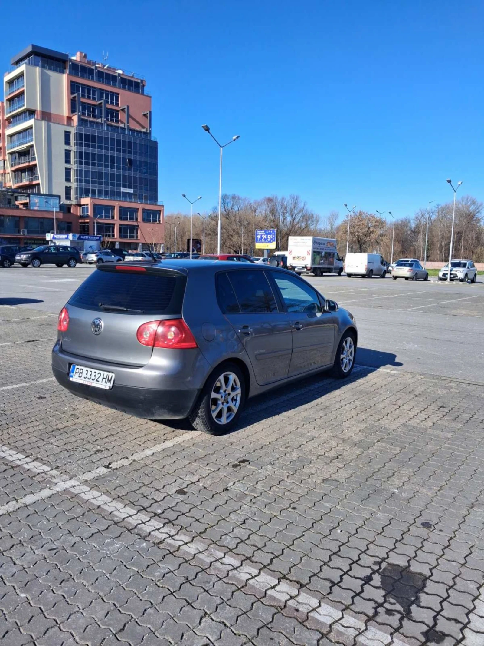 VW Golf 5 1.9 TDI, снимка 3 - Автомобили и джипове - 54268487