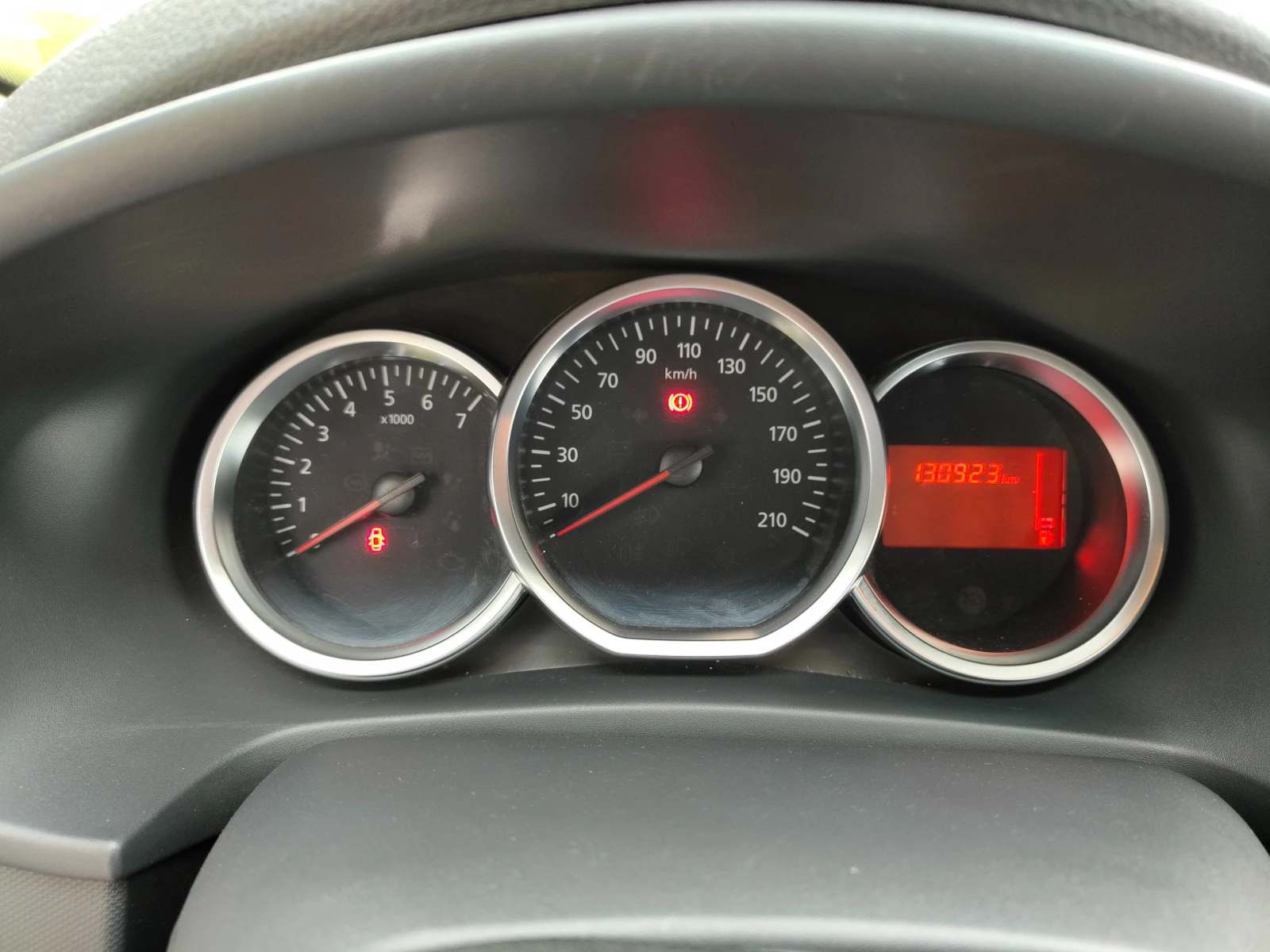 Dacia Sandero N1, снимка 13 - Автомобили и джипове - 54623406
