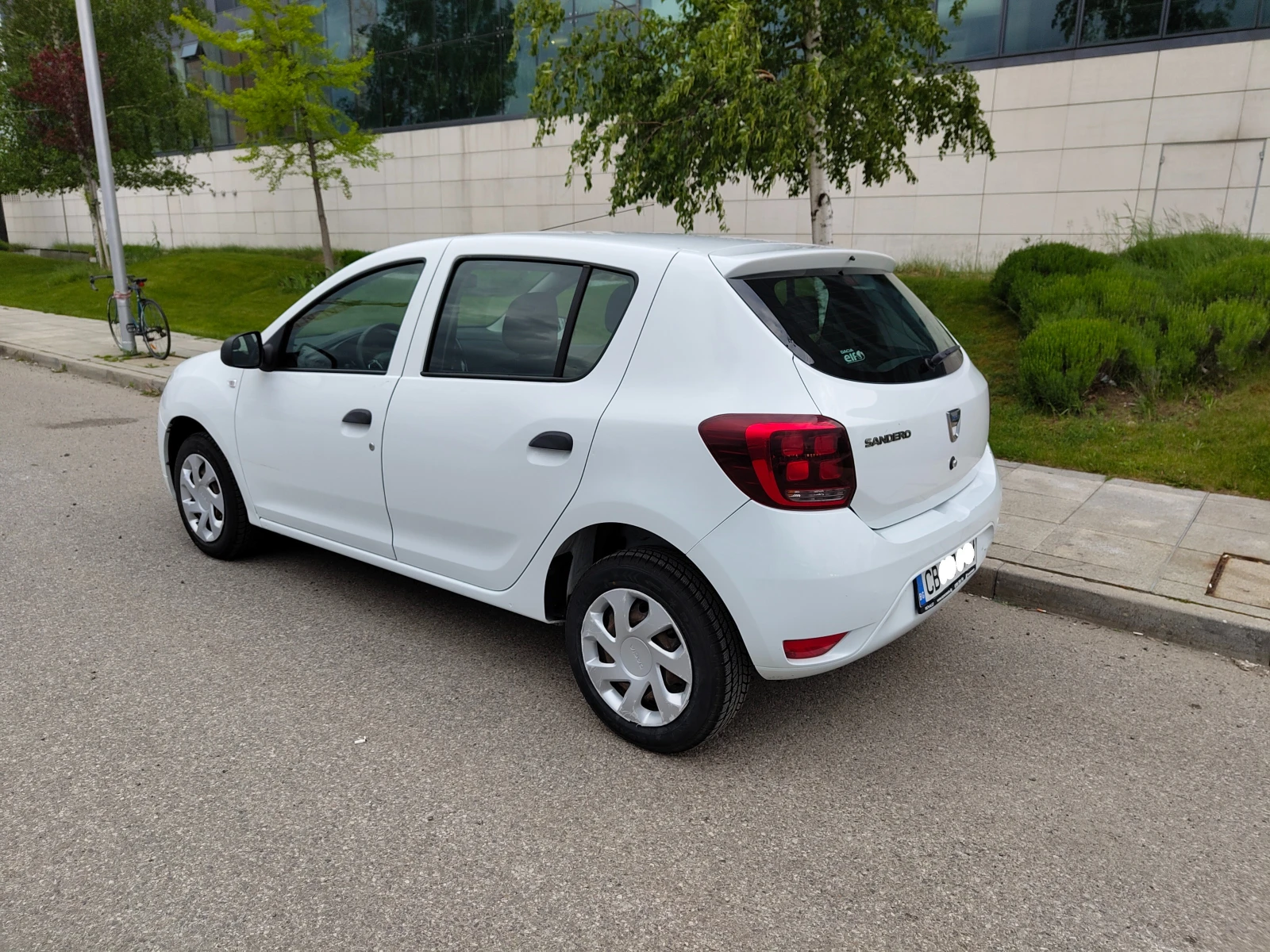 Dacia Sandero N1, снимка 5 - Автомобили и джипове - 54623406