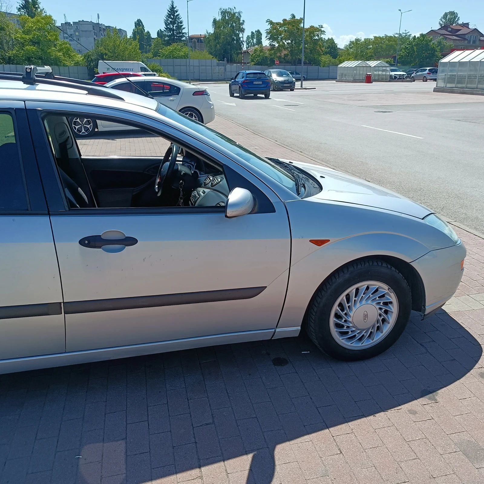 Ford Focus 1.6, снимка 6 - Автомобили и джипове - 55050385