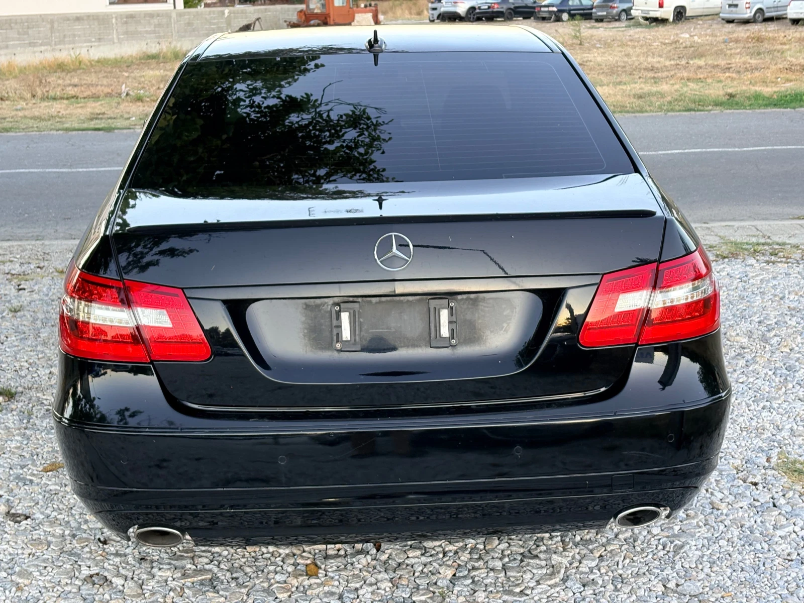 Mercedes-Benz E 220 Автомат Avangarde Сервизна История 273000км Уникат, снимка 12 - Автомобили и джипове - 55566307