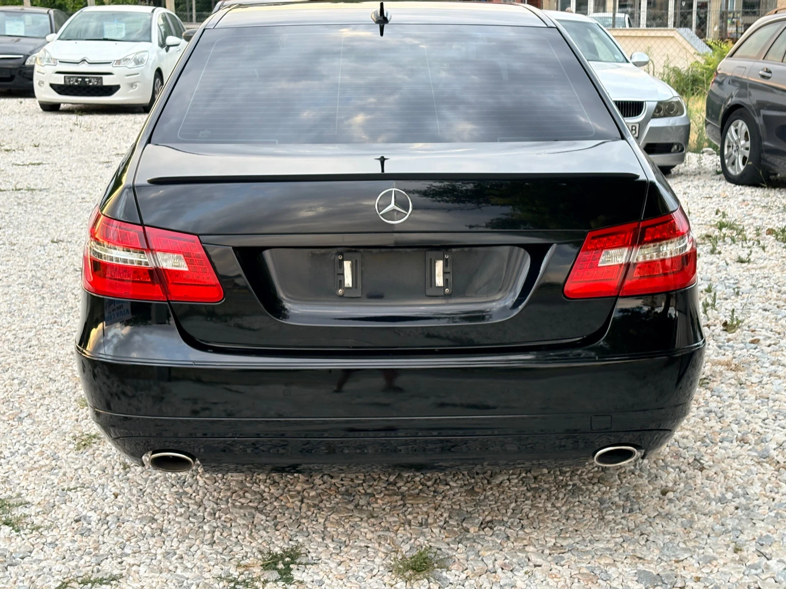 Mercedes-Benz E 220 Автомат Avangarde Сервизна История 273000км Уникат, снимка 11 - Автомобили и джипове - 55566307