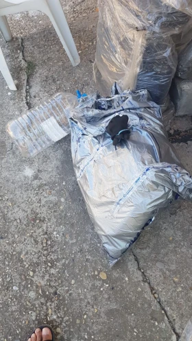 Jeep Wrangler 4.2 saxara - 2500 € / 4889.57 лв. - 13540458 7