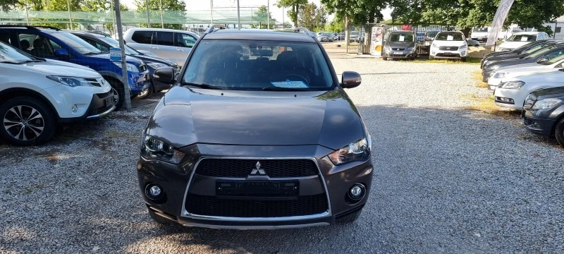 Mitsubishi Outlander 2.0tdi+ 4x4, снимка 3 - Автомобили и джипове - 45136078