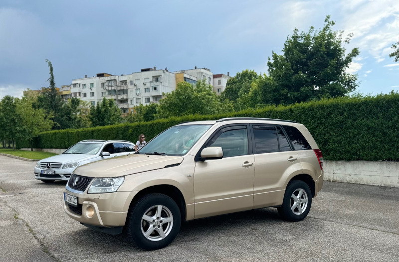 Suzuki Grand vitara 1.9DDIS Клима/XENON/Кожа, снимка 3 - Автомобили и джипове - 45682386