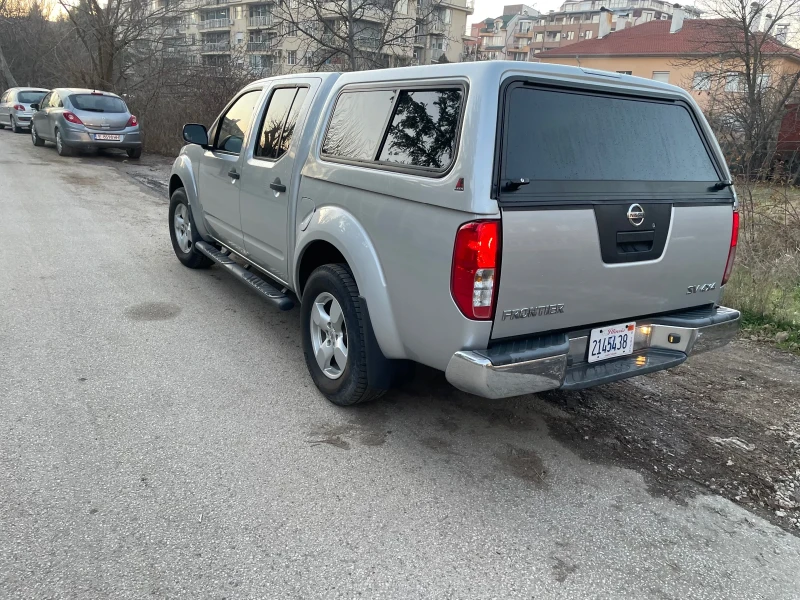 Nissan Navara, снимка 4 - Автомобили и джипове - 52067715