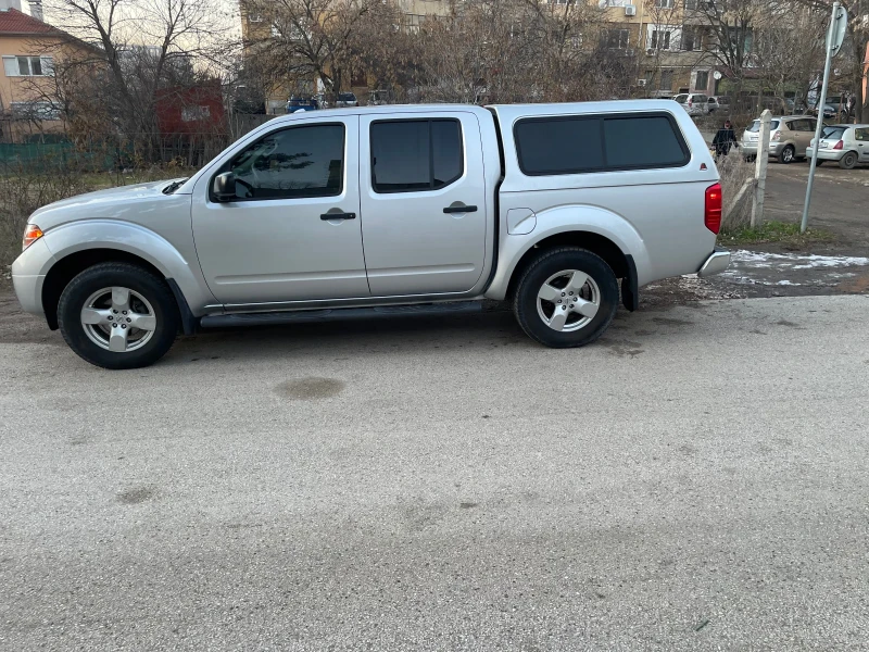 Nissan Navara, снимка 9 - Автомобили и джипове - 52067715