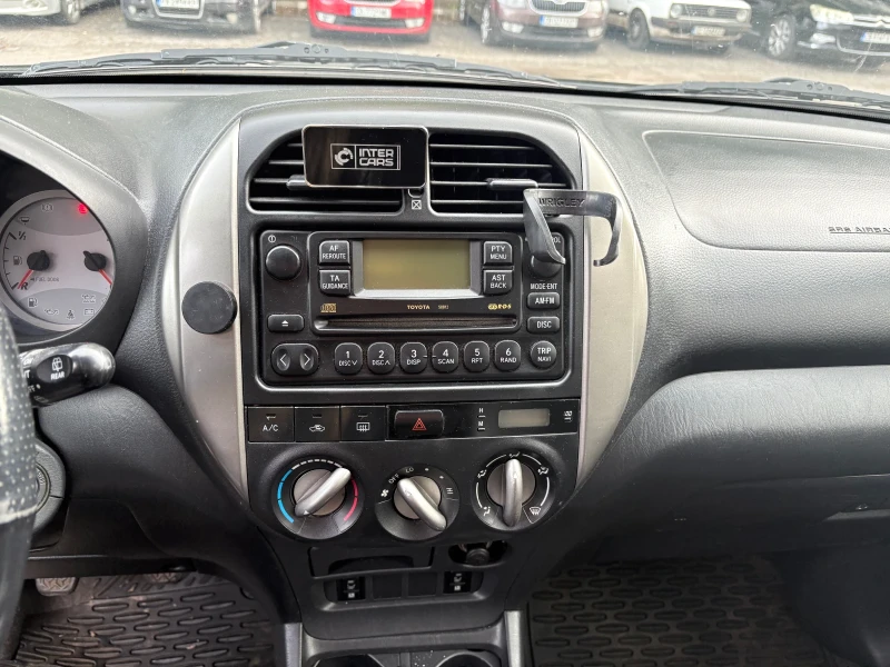 Toyota Rav4, снимка 7 - Автомобили и джипове - 52620728
