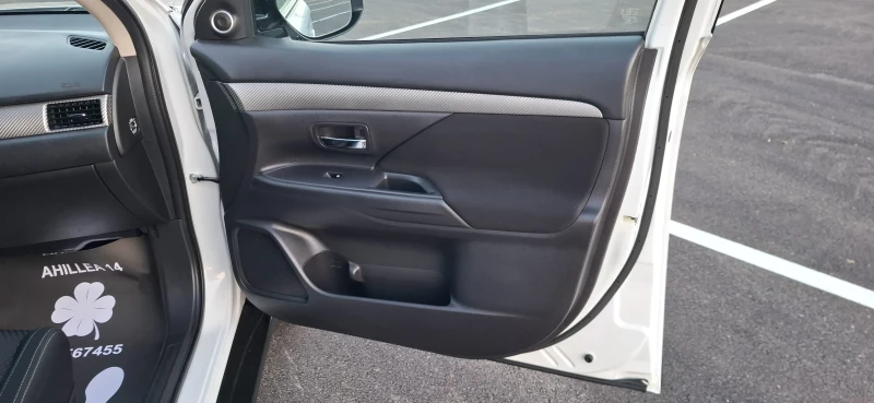 Mitsubishi Outlander 2.2 4x4 Led Камера Facelift  Бяла Перла 7места, снимка 9 - Автомобили и джипове - 52752615