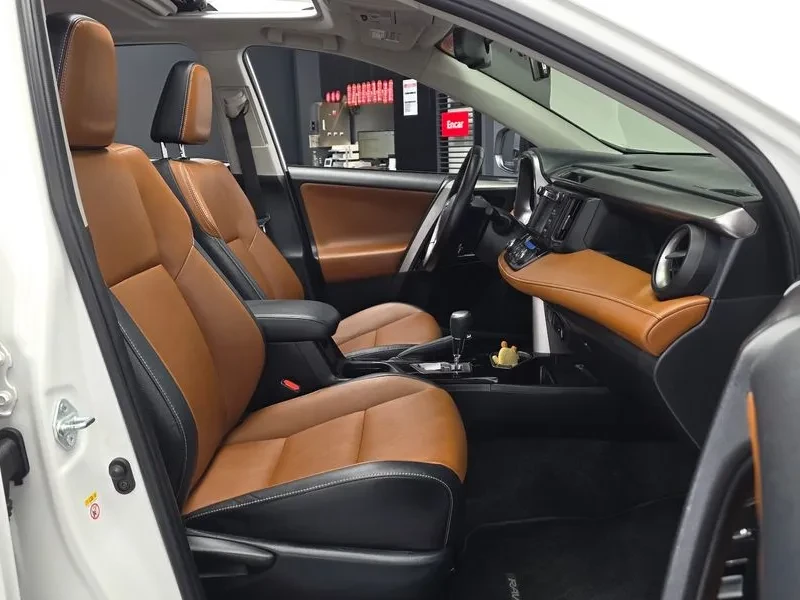Toyota Rav4 2.5 4Wd Hybrid , снимка 10 - Автомобили и джипове - 56131094