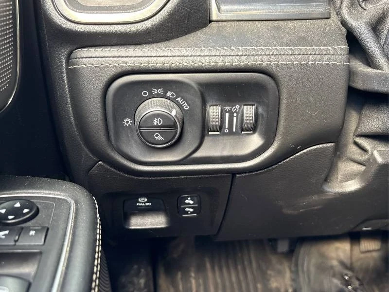 Dodge RAM 1500 * Limited * 4X4 * CREW CAB * CARFAX | Mobile.bg � ����������� 15
