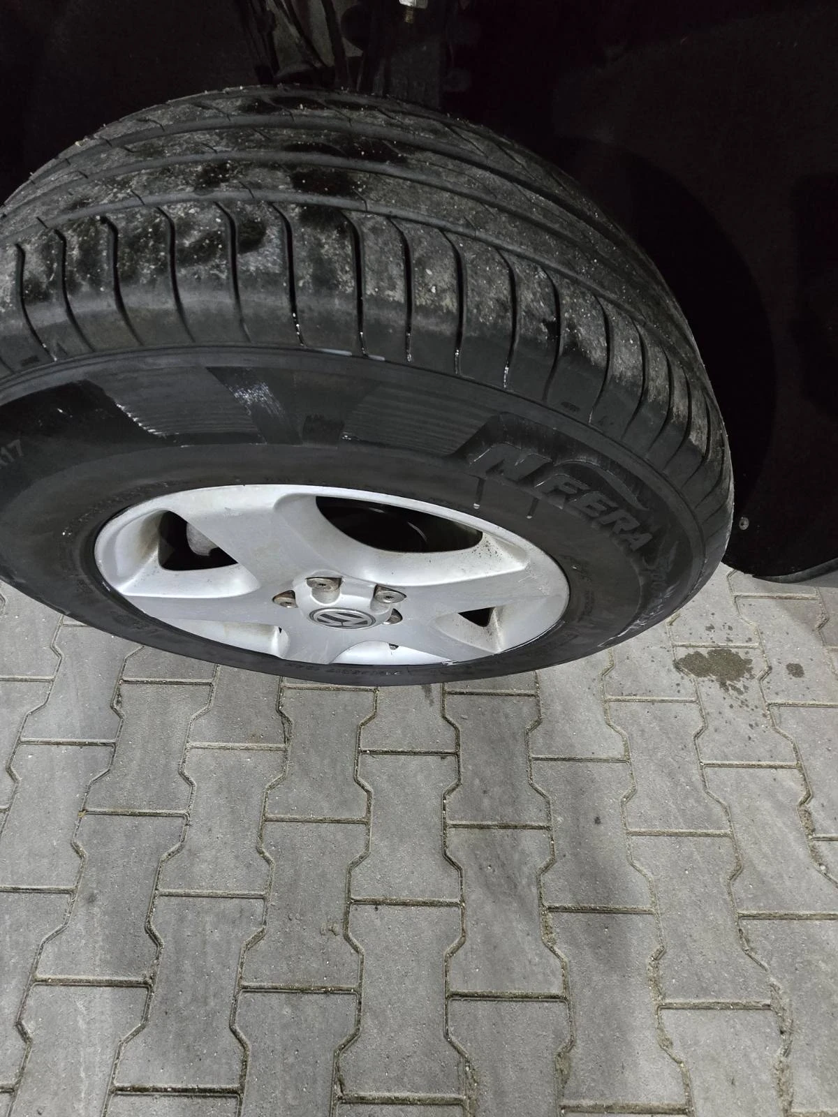 VW Touareg 2.5 - изображение 4