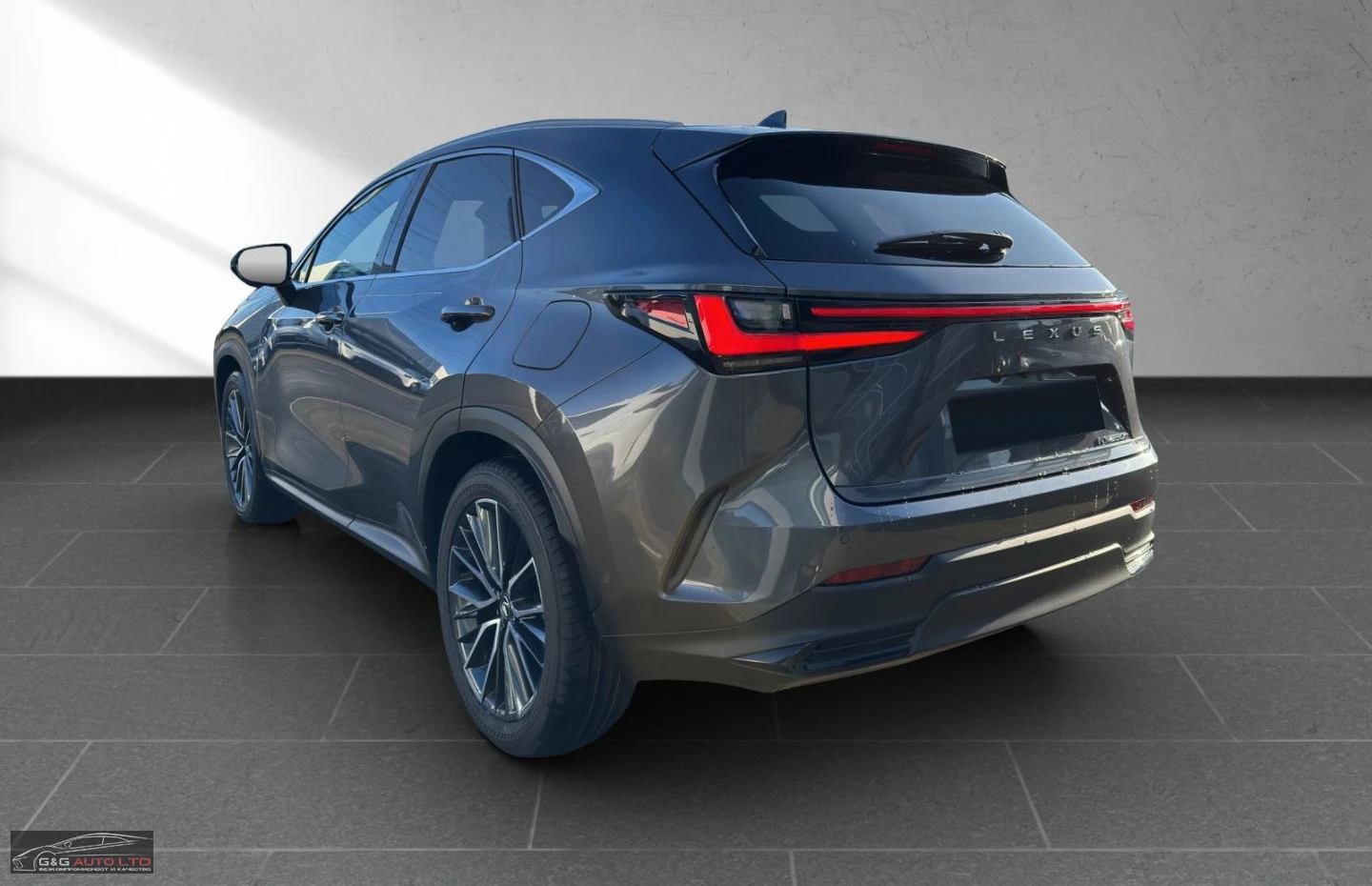 Lexus NX 350h НОВ!243HP/LUXURY/4X4/360/PANO/HUD/NAVI/KLESS/341v - изображение 3