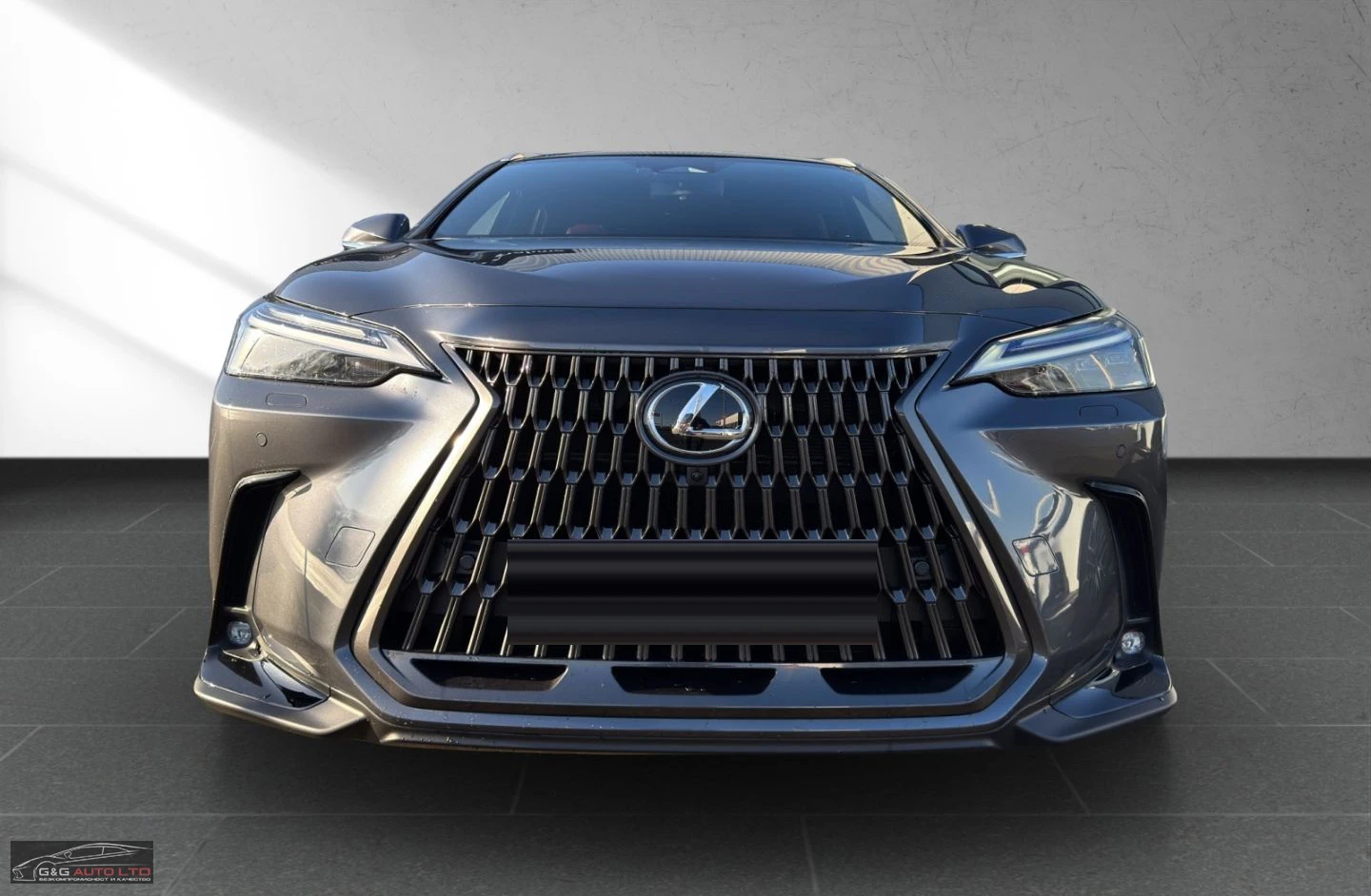Lexus NX 350h НОВ!243HP/LUXURY/4X4/360/PANO/HUD/NAVI/KLESS/341v - изображение 2