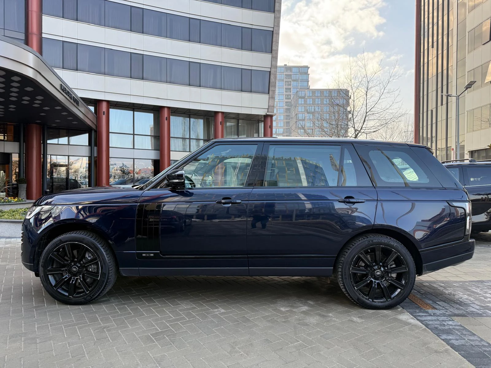 Land Rover Range rover LWB SDV8 Autobiography - изображение 8