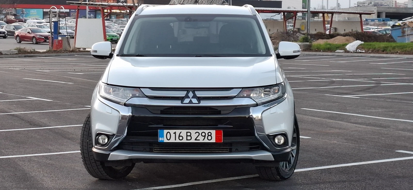 Mitsubishi Outlander 2.2 4x4 Led Камера Facelift  Бяла Перла 7места - изображение 2