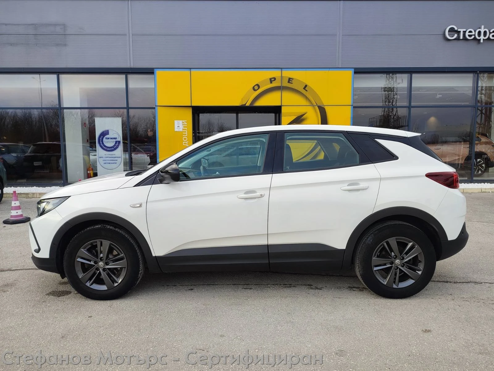 Opel Grandland X Business Edition 1.5 Diesel (130hp) AT8 - изображение 4