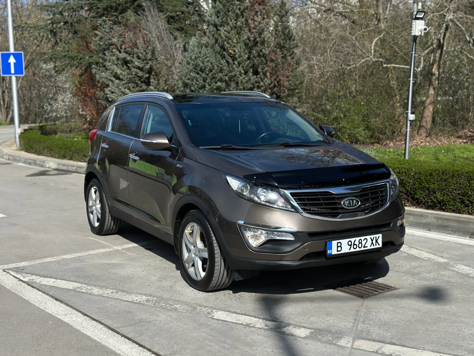 Kia Sorento 2.0 CRDI AWD, снимка 3 - Автомобили и джипове - 54676279