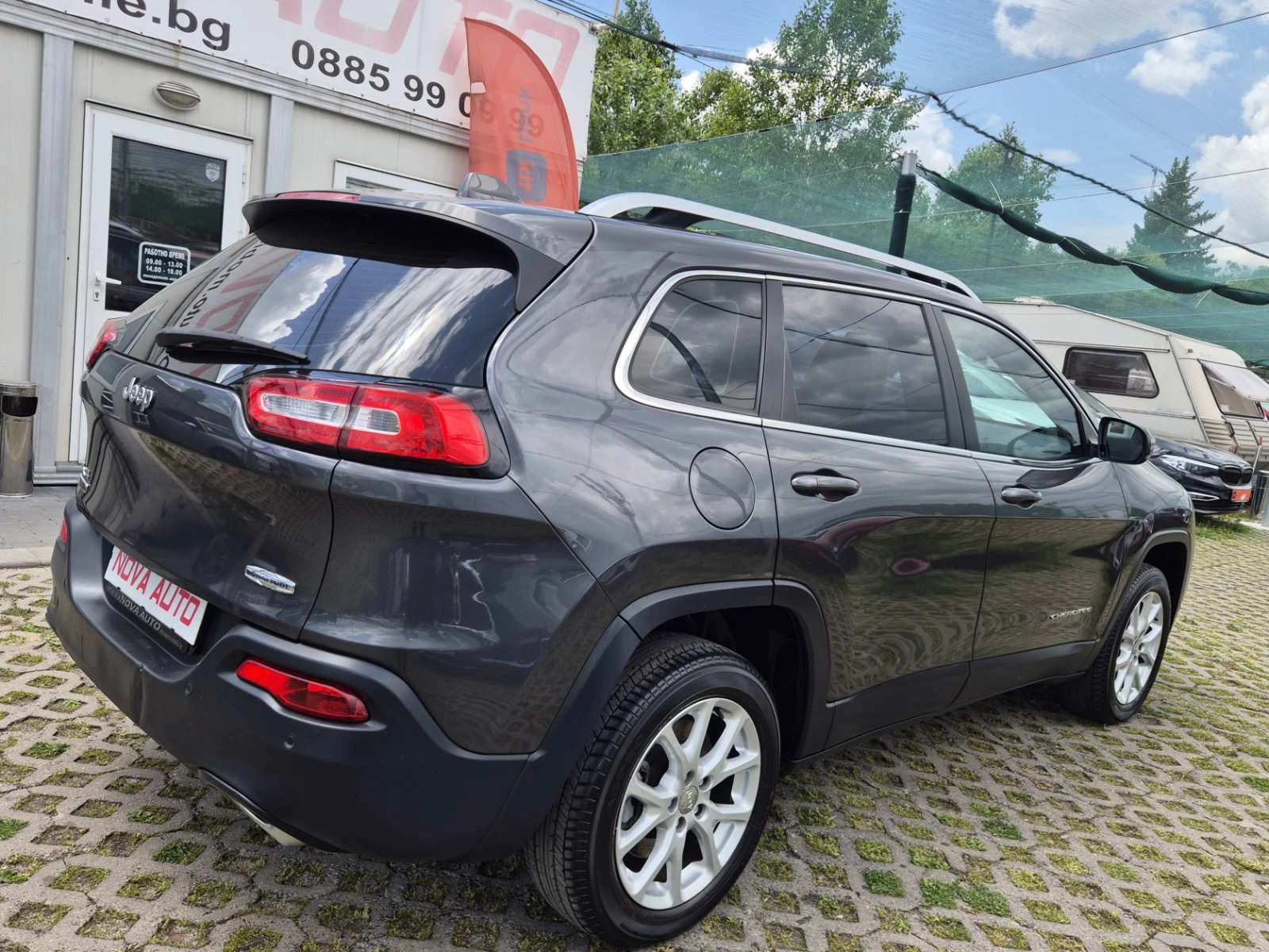 Jeep Cherokee 2.0D-LONGITUDE-4X4-200000км, снимка 3 - Автомобили и джипове - 54703357