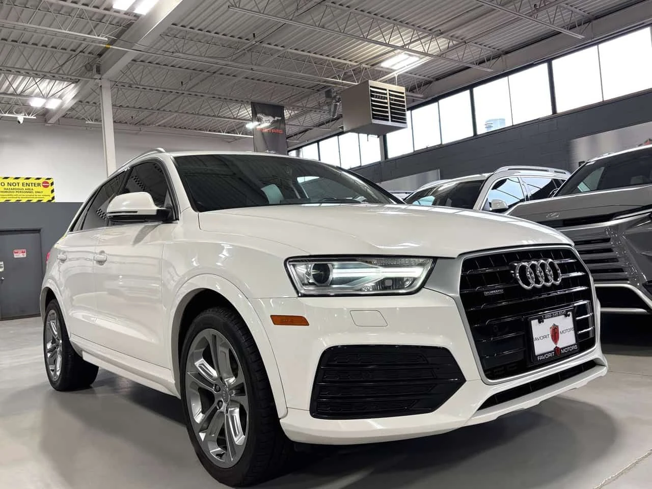 Audi Q3 * Progressiv| QUATTRO| TIPTRONIC| LEATHER| PANORAM