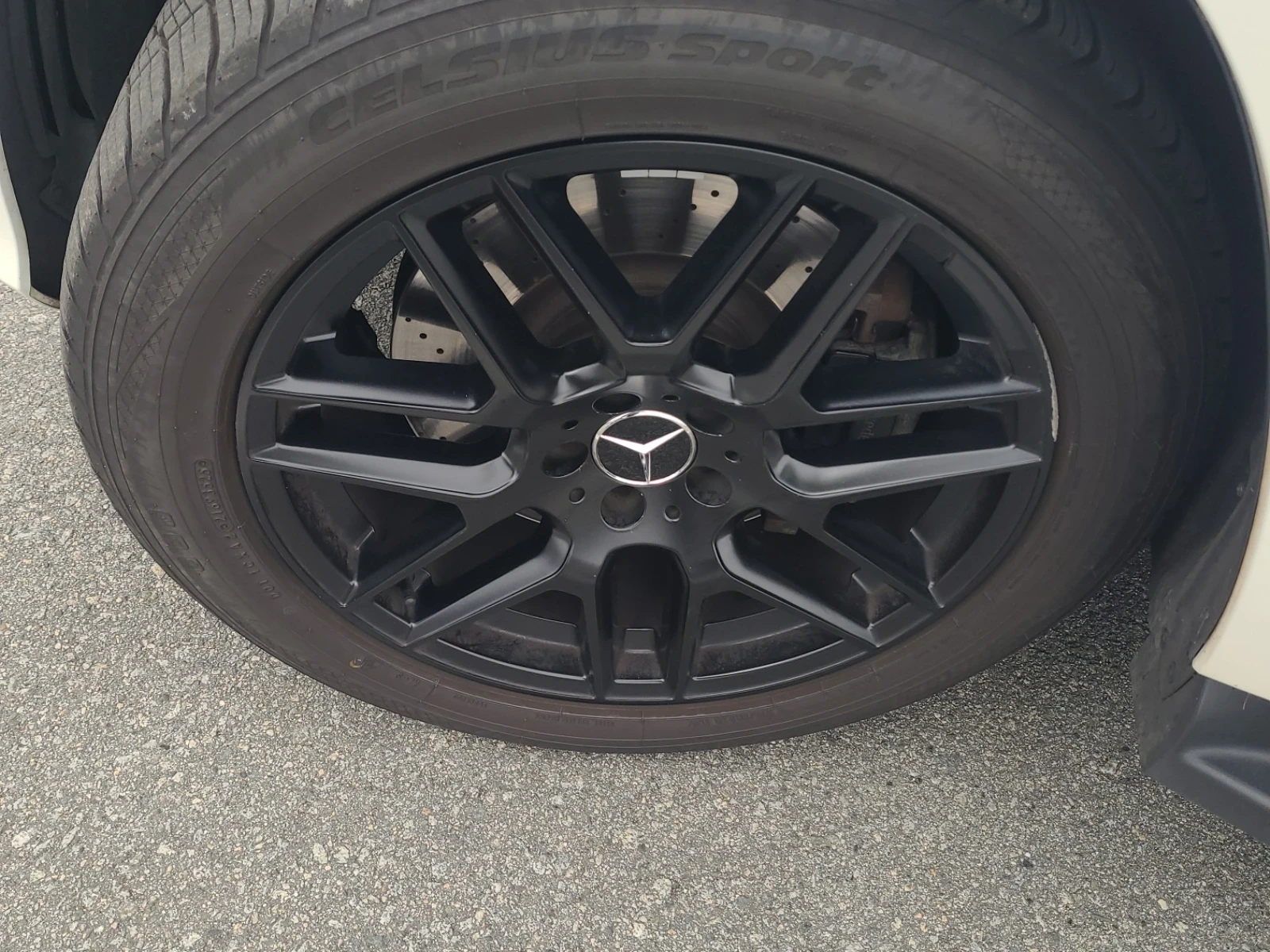 Mercedes-Benz GL 350 Bluetec* AMG* Панорама* Harman Kardon* Сменен Nox, снимка 6 - Автомобили и джипове - 55242392