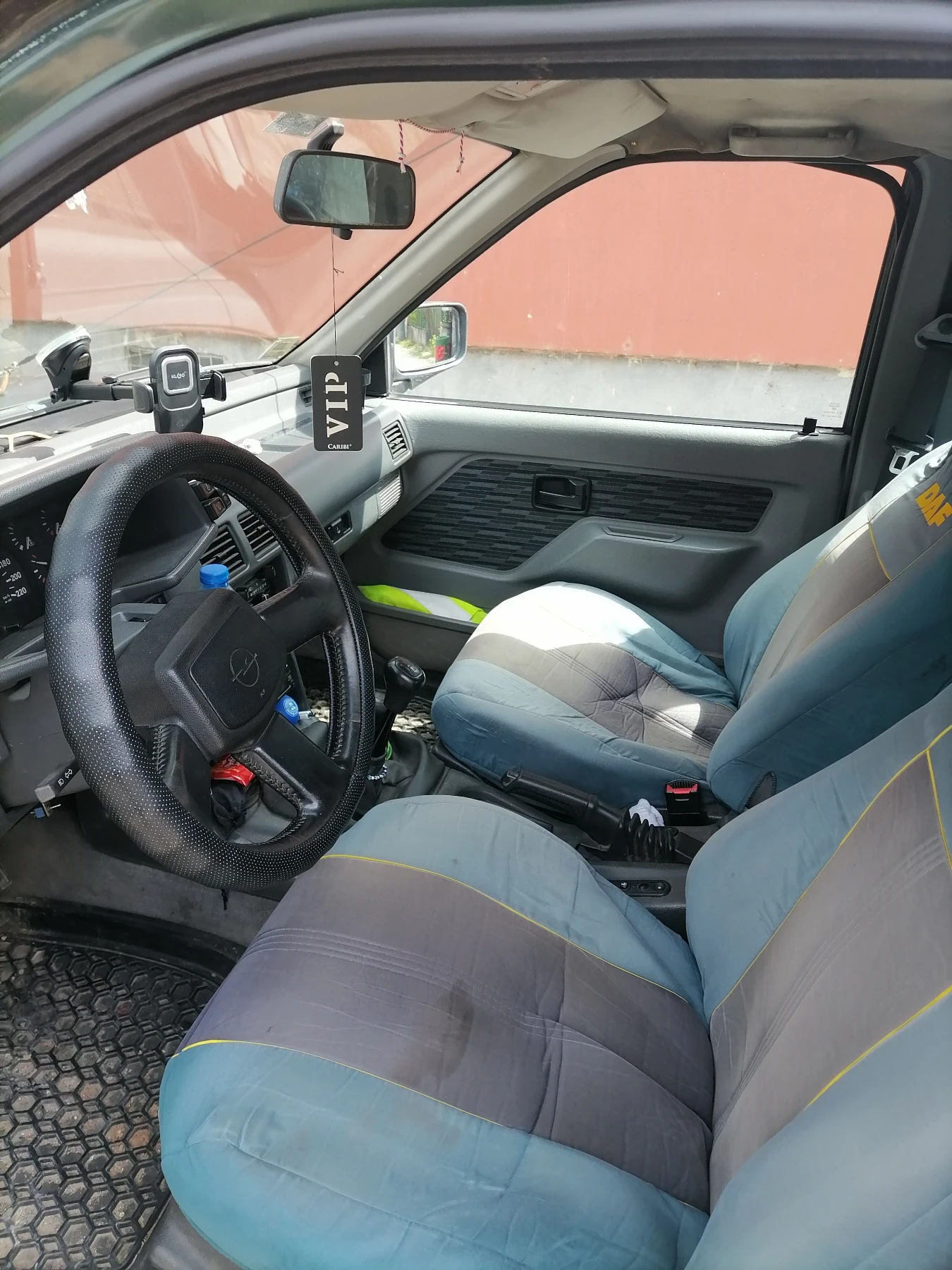 Opel Frontera 2.3TDI, снимка 9 - Автомобили и джипове - 55679561