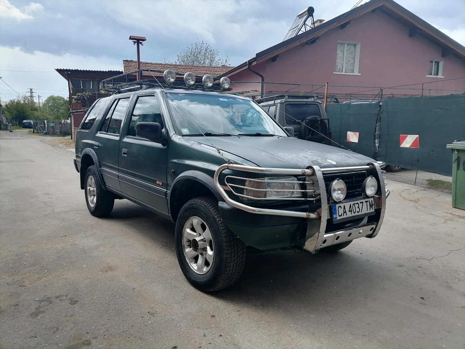 Opel Frontera 2.3TDI, снимка 2 - Автомобили и джипове - 55679561