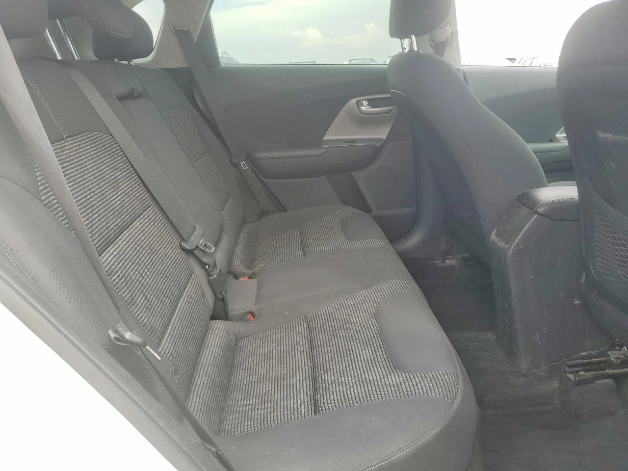 Kia Niro | Mobile.bg � ����������� 10