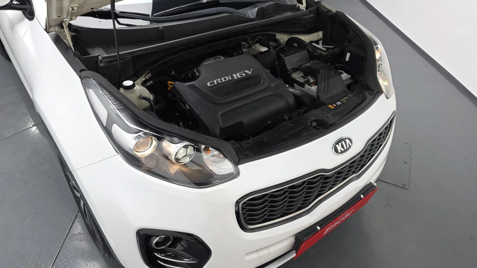 Kia Sportage 2.0 D* ПОДГРЕВ ВОЛАН* КРАЙНА ЦЕНА, снимка 6 - Автомобили и джипове - 56025415