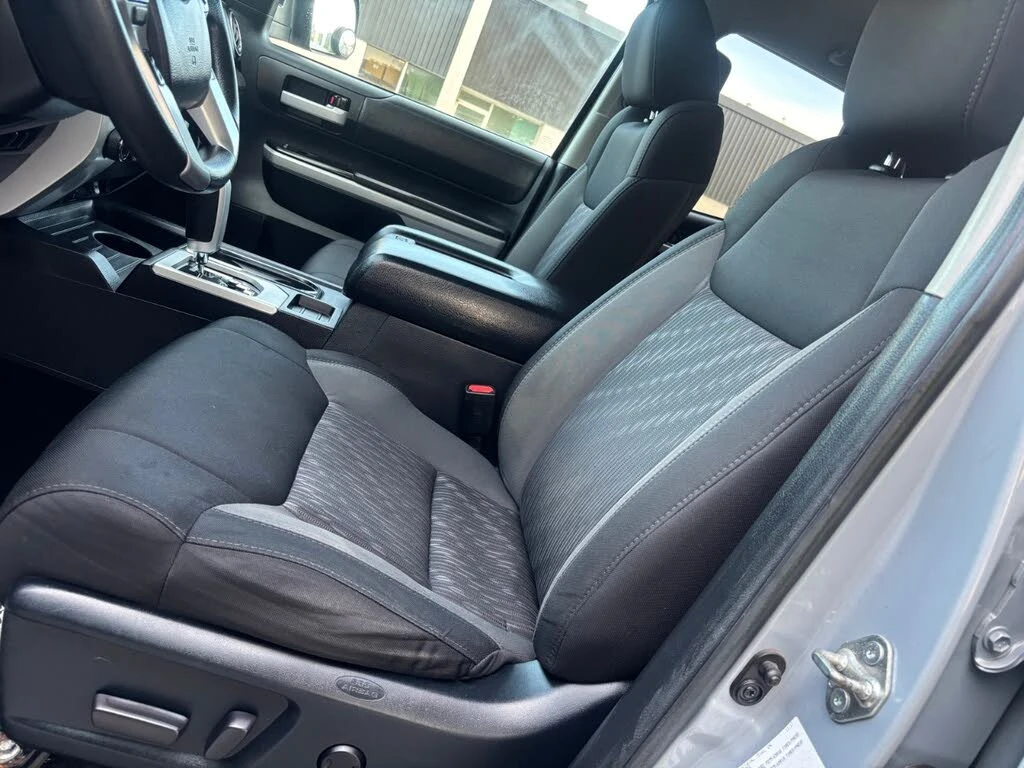 Toyota Tundra 2018* SR5* 5.7V8* КРАЙНА ЦЕНА, снимка 10 - Автомобили и джипове - 56046038