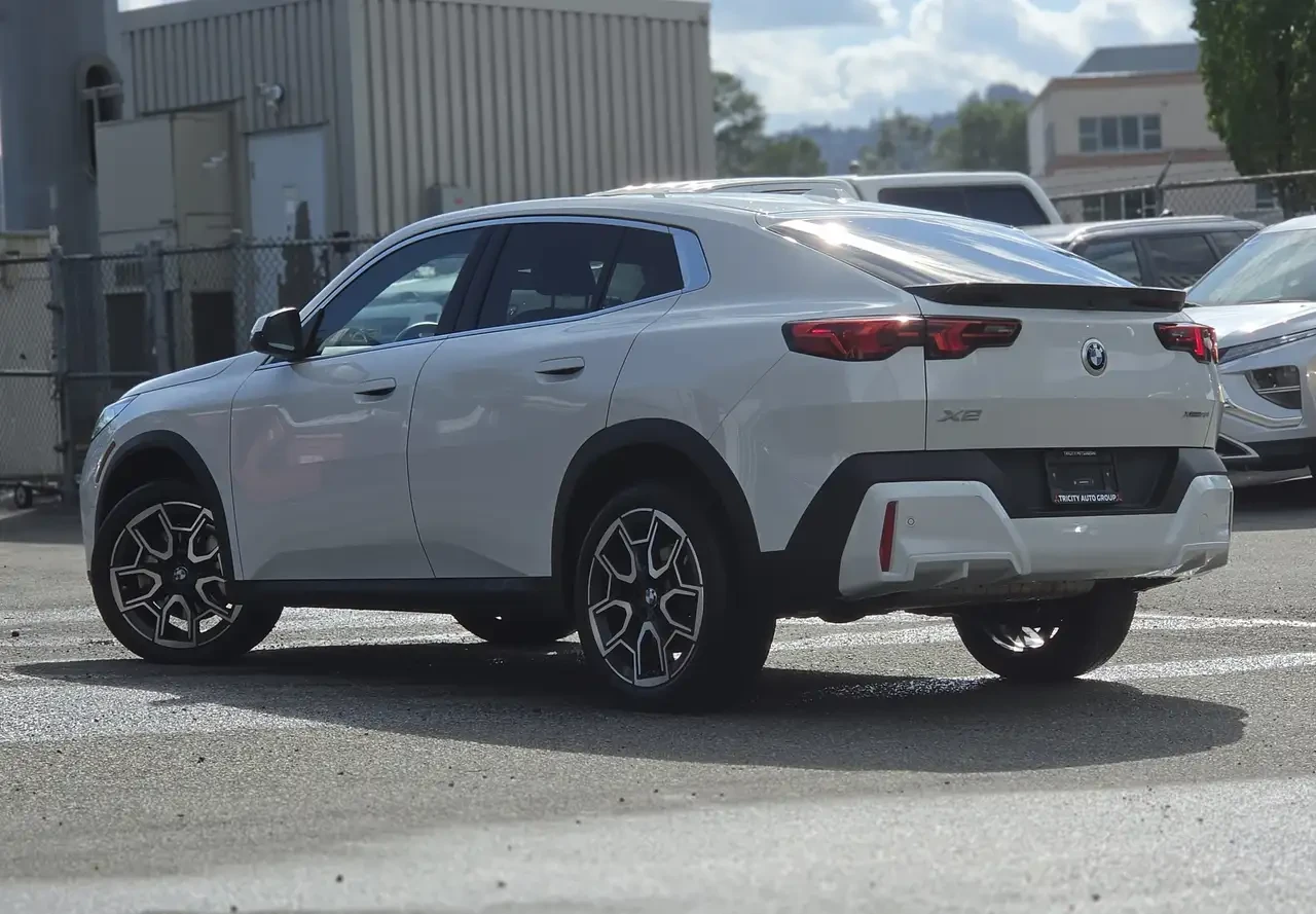 BMW X2, снимка 3 - Автомобили и джипове - 56180528