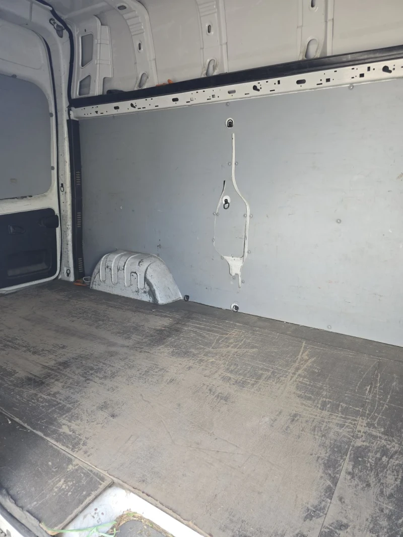 Opel Vivaro, снимка 7 - Бусове и автобуси - 52025202