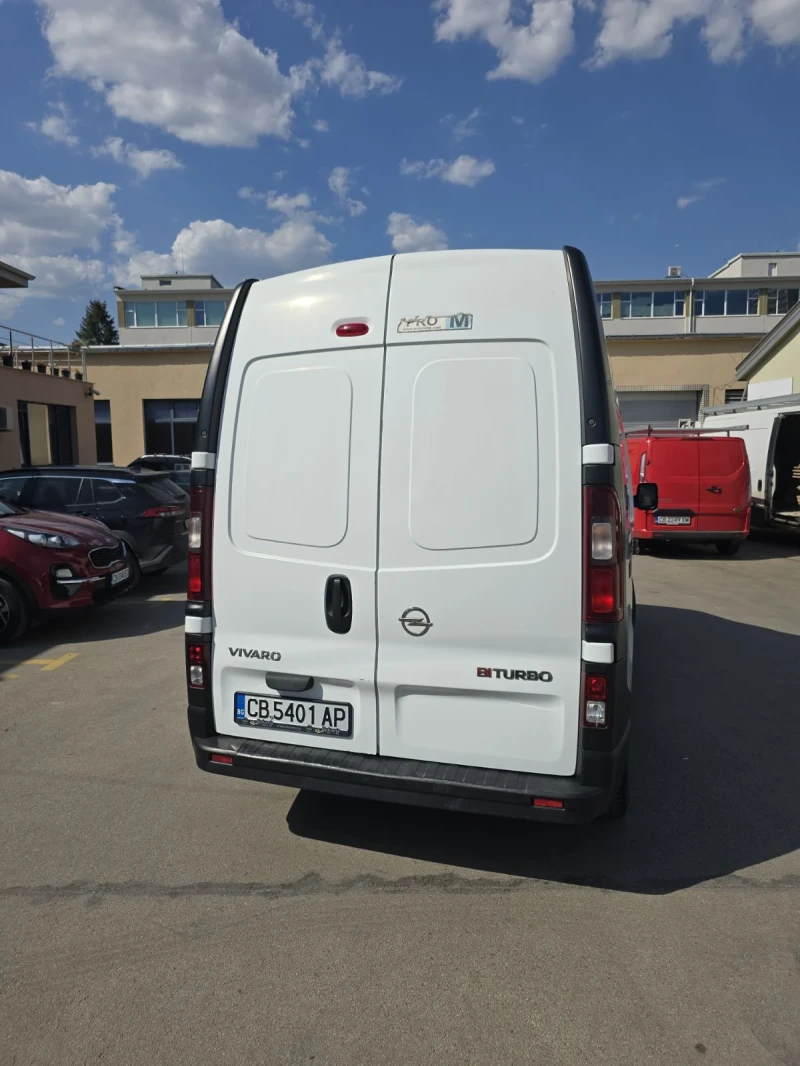 Opel Vivaro, снимка 3 - Бусове и автобуси - 52025202
